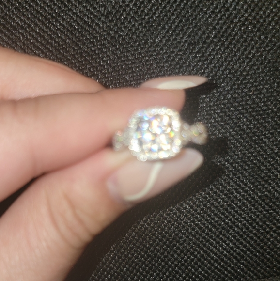 Moisenite ring - Picture 4 of 4